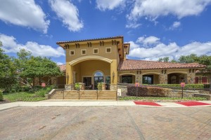 Apartments in San Antonio, TX - Leasing Office and Clubhouse Exterior      