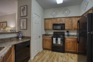 1 Bedroom Apartments in San Antonio, TX - Model Kitchen
