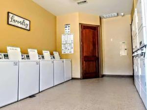 Apartments in San Antonio, TX - Community Laundry Room