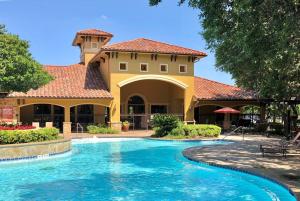 Apartments For Rent in San Antonio, TX - Pool with View to Clubhouse