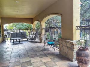 Apartments for rent in San Antonio, TX - Clubhouse Patio